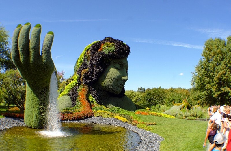 Estátua do Jardim Botânico de Montreal