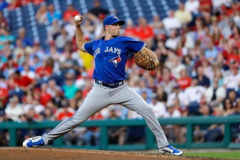 Assistir a um jogo de beisebol do Toronto Blue Jays em Toronto