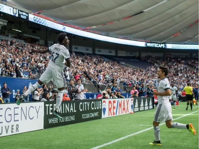 Assistir a um jogo de futebol do Vancouver Whitecaps