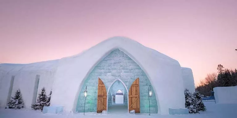 Passeio pelo Hôtel de Glace em Quebec